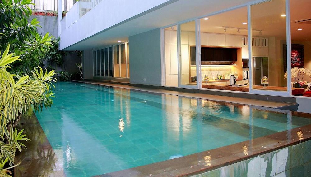 Zen Rooms Patra Kuningan Syariah Джакарта Экстерьер фото